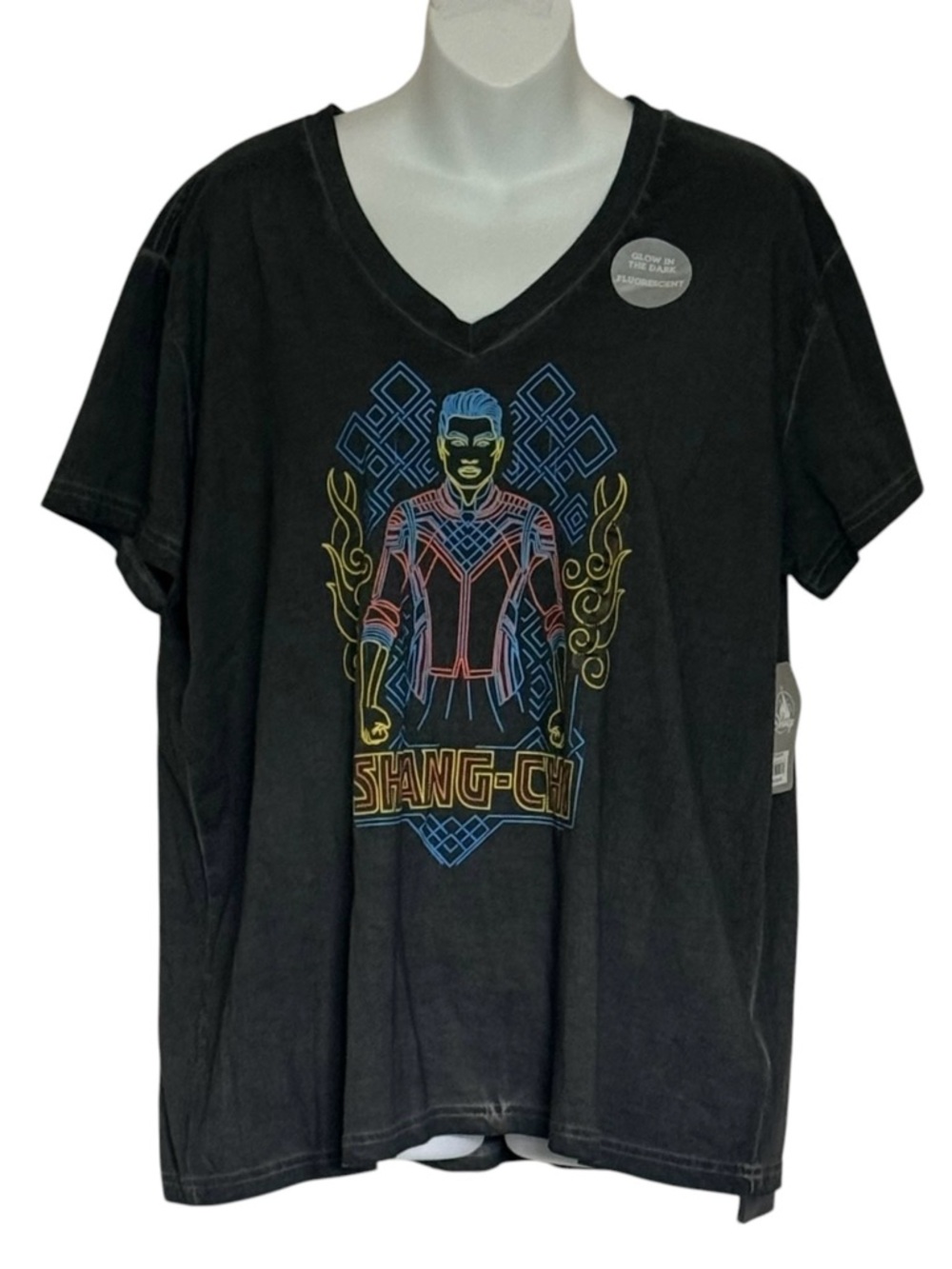 NWT Disney Marvel Glow In The Dark Shang-Chi Graphic V-Neck T-Shirt Size XL